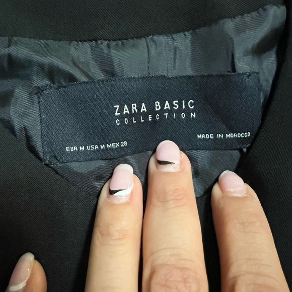 SOLD Zara Basic Collection Black Jacket Bell Sleeve Short Zip Up Coat - Picture 6 of 6